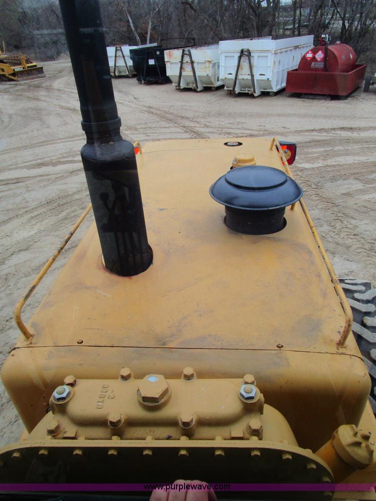 image for item D2389 1976 Caterpillar 140G motor grader