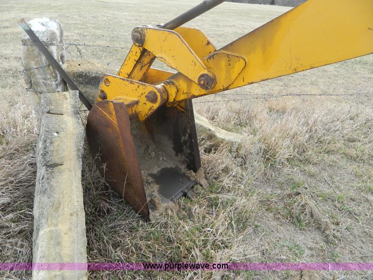 image for item D6116 1986 John Deere 210C backhoe