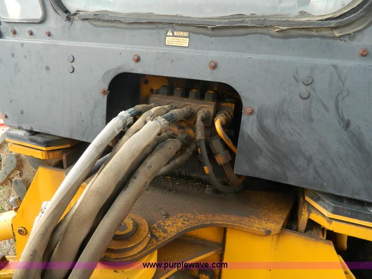 image for item D6116 1986 John Deere 210C backhoe