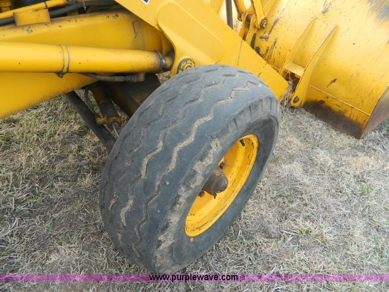 image for item D6116 1986 John Deere 210C backhoe