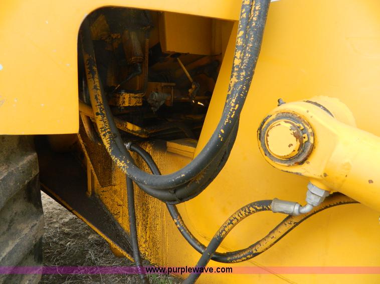 image for item D6116 1986 John Deere 210C backhoe