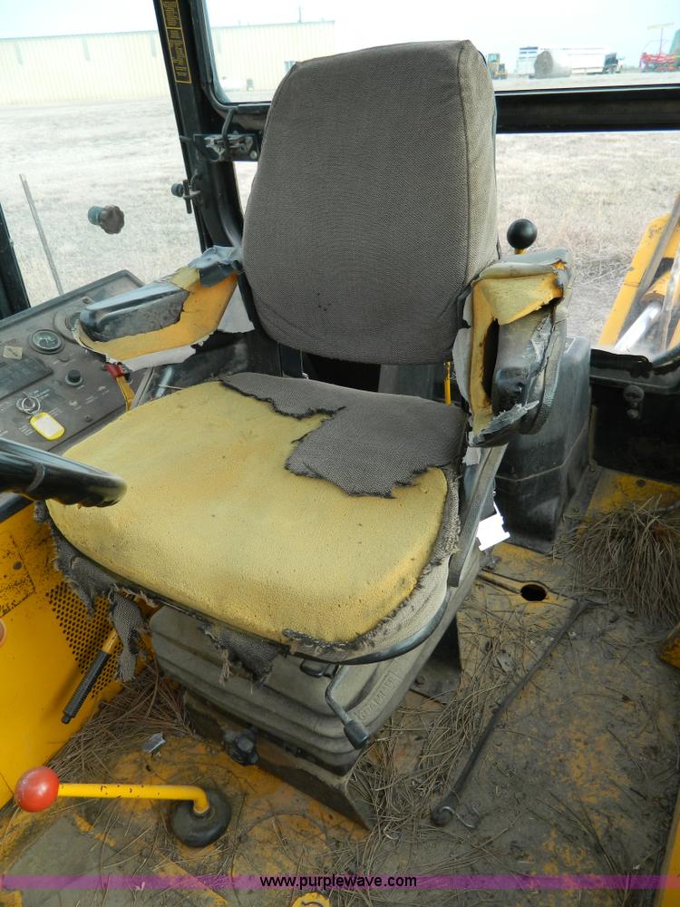 image for item D6116 1986 John Deere 210C backhoe