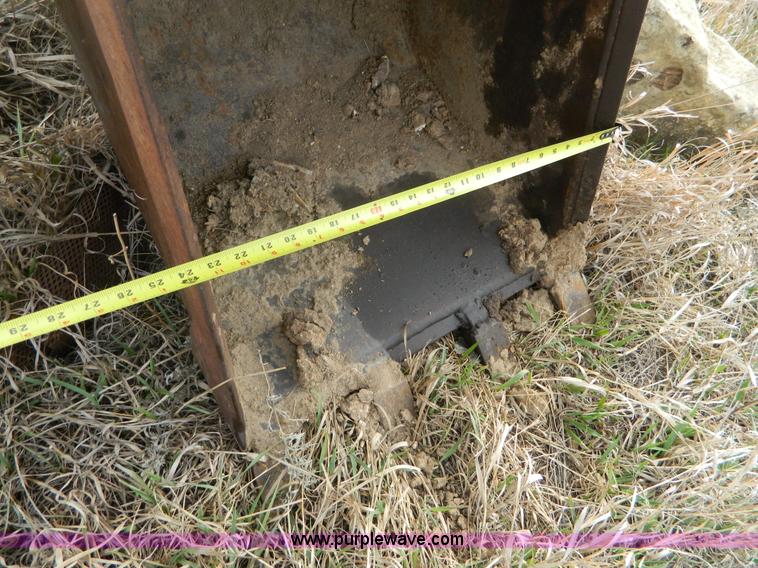 image for item D6116 1986 John Deere 210C backhoe