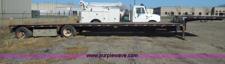 image for item E6313 1996 Doonan drop deck trailer