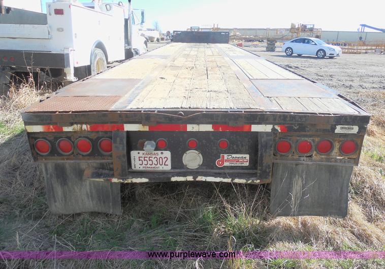 image for item E6313 1996 Doonan drop deck trailer