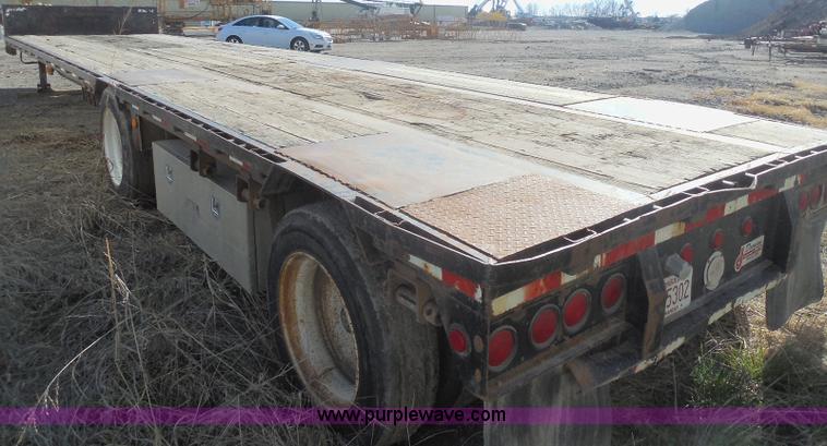 image for item E6313 1996 Doonan drop deck trailer