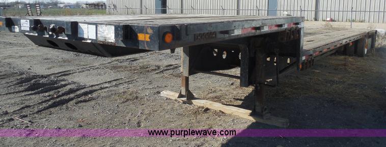 image for item E6313 1996 Doonan drop deck trailer