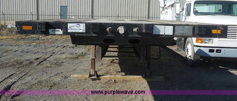 image for item E6313 1996 Doonan drop deck trailer