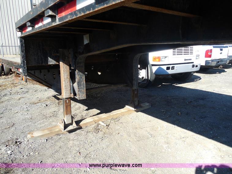 image for item E6313 1996 Doonan drop deck trailer
