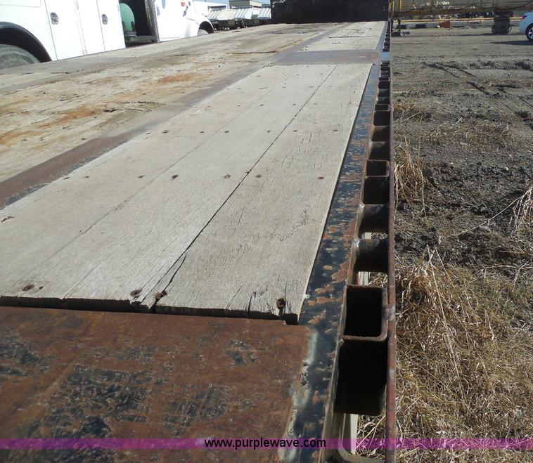 image for item E6313 1996 Doonan drop deck trailer