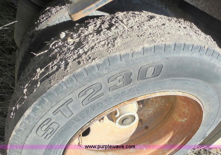 image for item E6313 1996 Doonan drop deck trailer