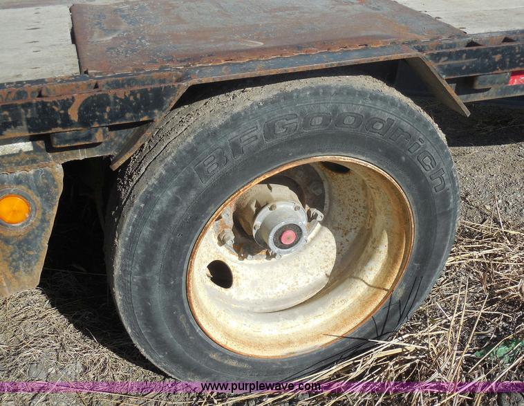 image for item E6313 1996 Doonan drop deck trailer