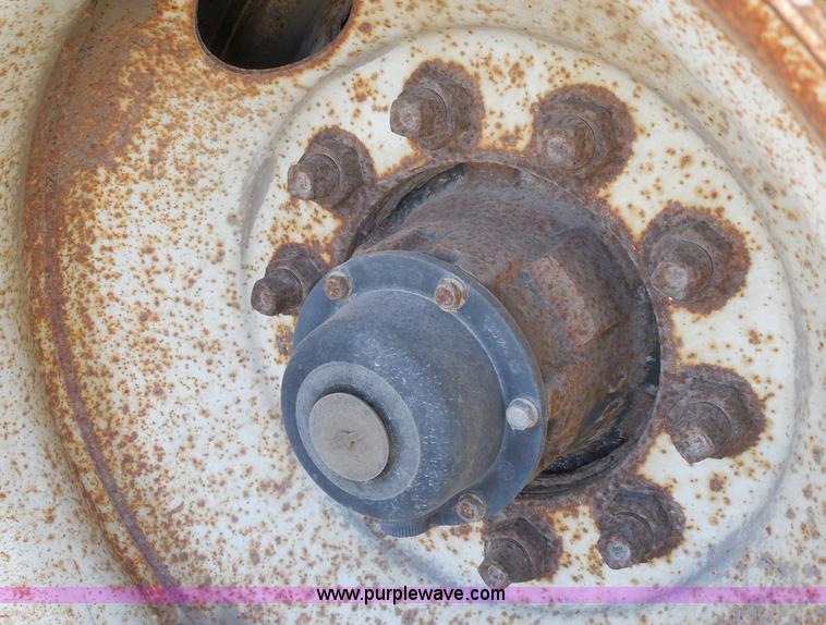 image for item E6313 1996 Doonan drop deck trailer