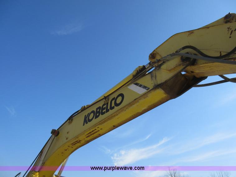 image for item F8374 Kobelco SK200 LC excavator