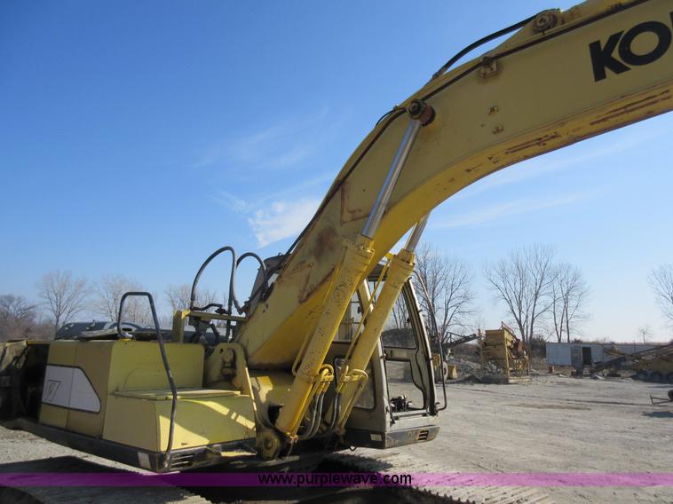 image for item F8374 Kobelco SK200 LC excavator