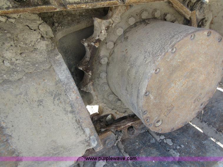 image for item F8374 Kobelco SK200 LC excavator