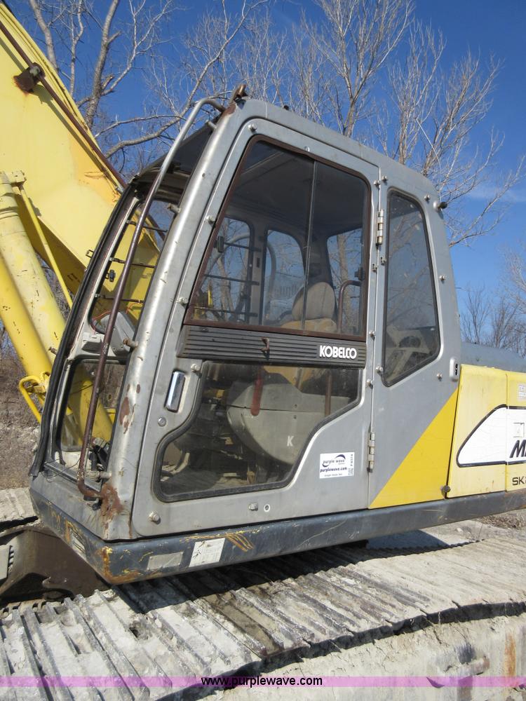 image for item F8374 Kobelco SK200 LC excavator