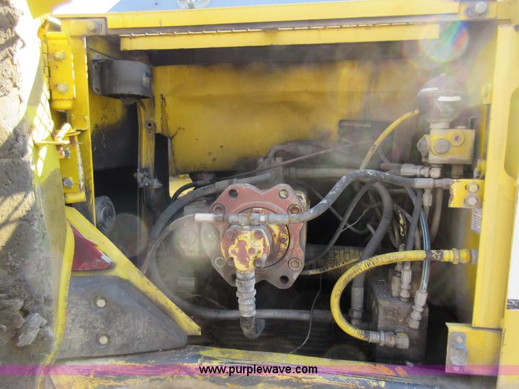 image for item F8374 Kobelco SK200 LC excavator