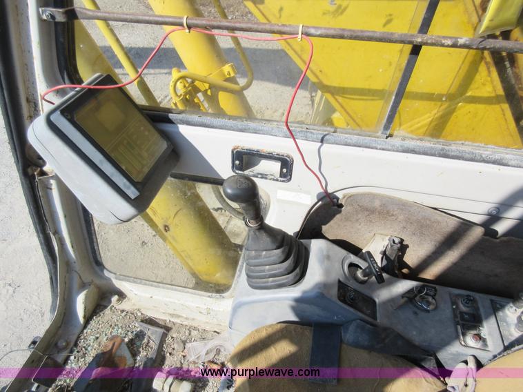 image for item F8374 Kobelco SK200 LC excavator