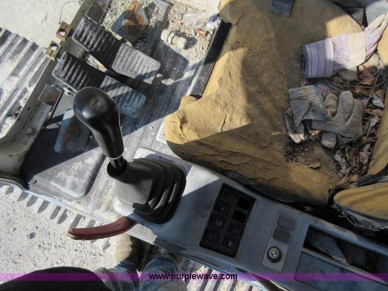 image for item F8374 Kobelco SK200 LC excavator