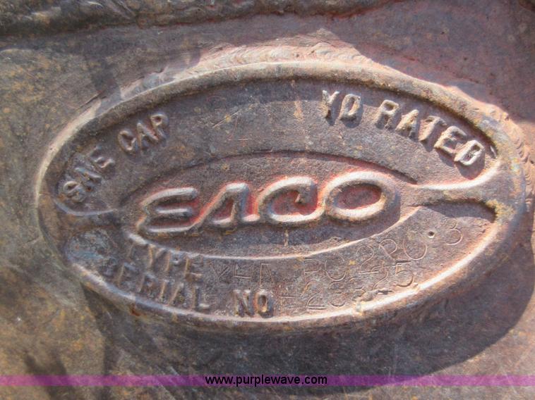 image for item F8374 Kobelco SK200 LC excavator