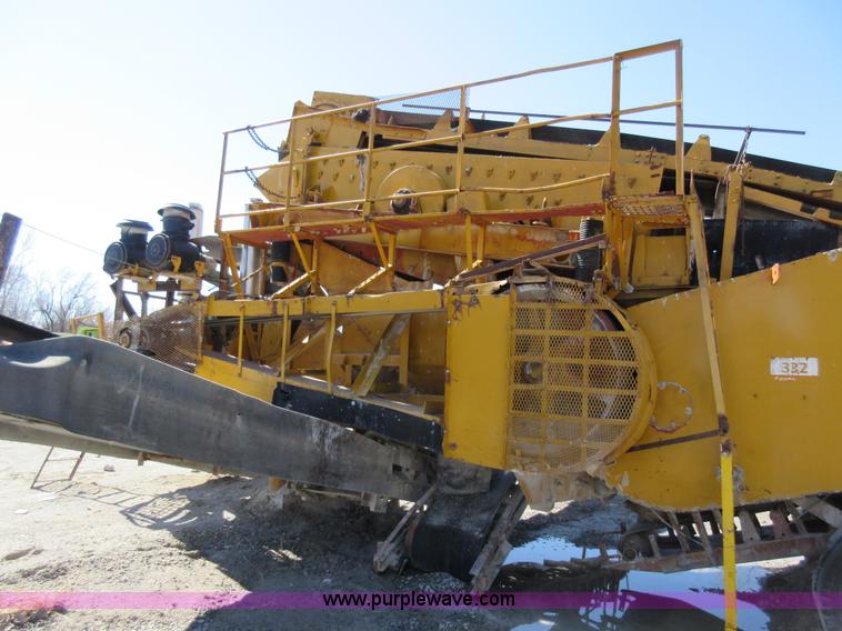 image for item F8379 Pioneer crushing plant