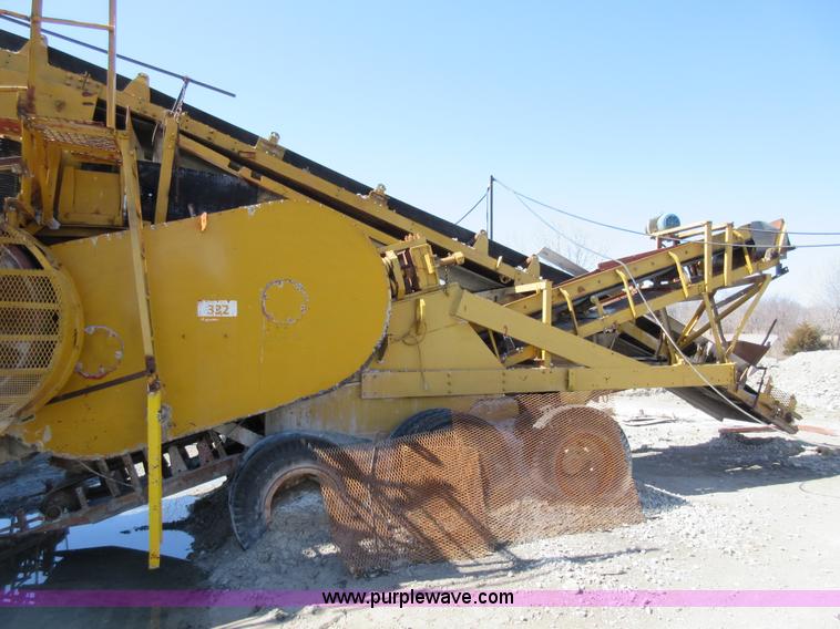 image for item F8379 Pioneer crushing plant