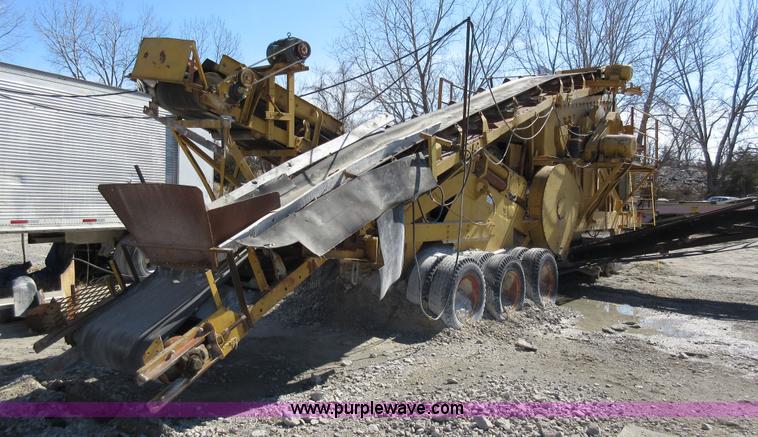 image for item F8379 Pioneer crushing plant