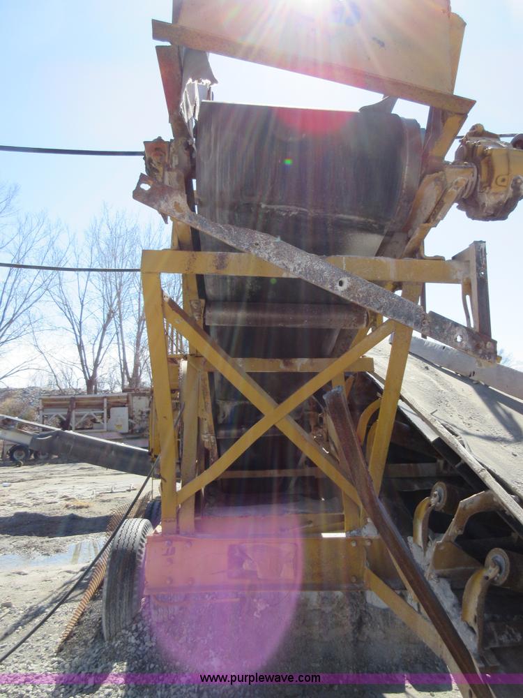 image for item F8379 Pioneer crushing plant