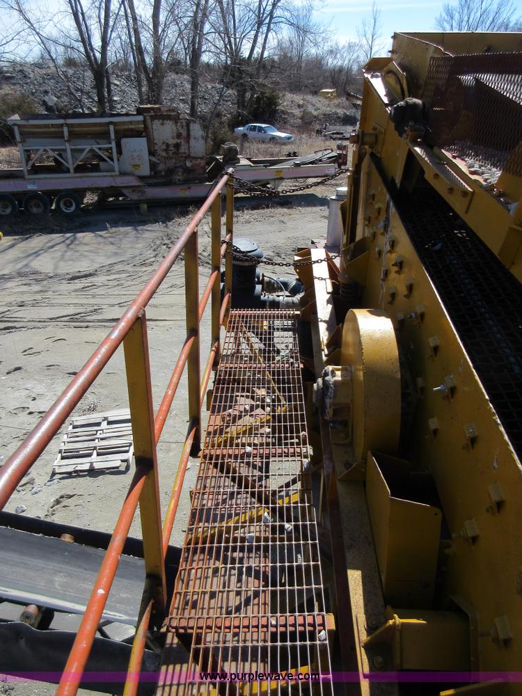 image for item F8379 Pioneer crushing plant
