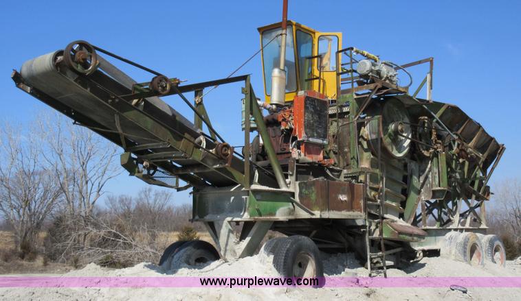 image for item F8382 Lipman Engineering 2436 jaw crusher