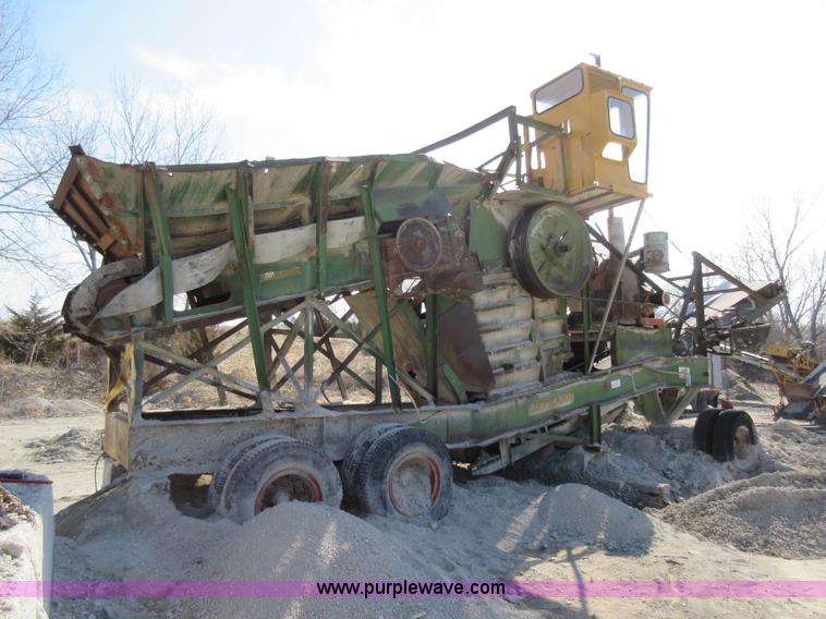image for item F8382 Lipman Engineering 2436 jaw crusher