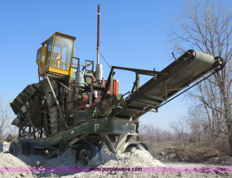 image for item F8382 Lipman Engineering 2436 jaw crusher