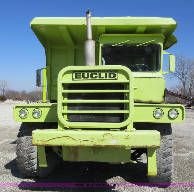 image for item F8383 Euclid R25 haul truck