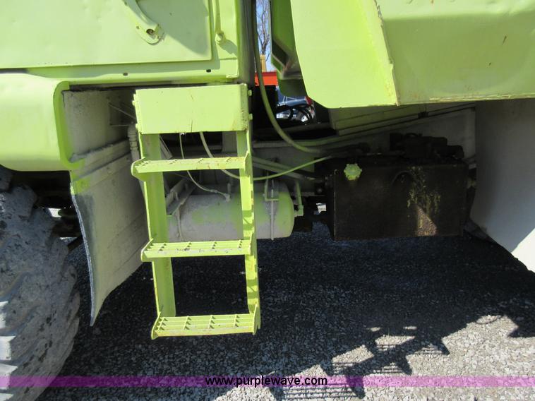 image for item F8383 Euclid R25 haul truck