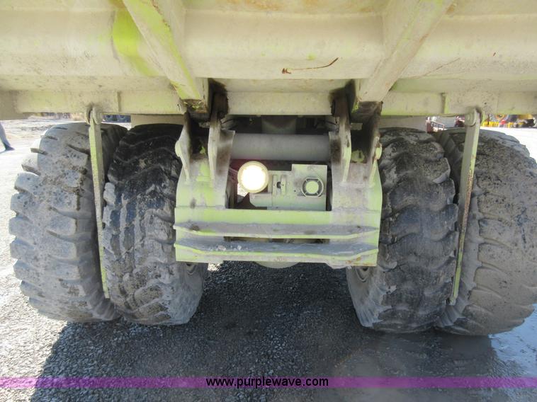 image for item F8383 Euclid R25 haul truck