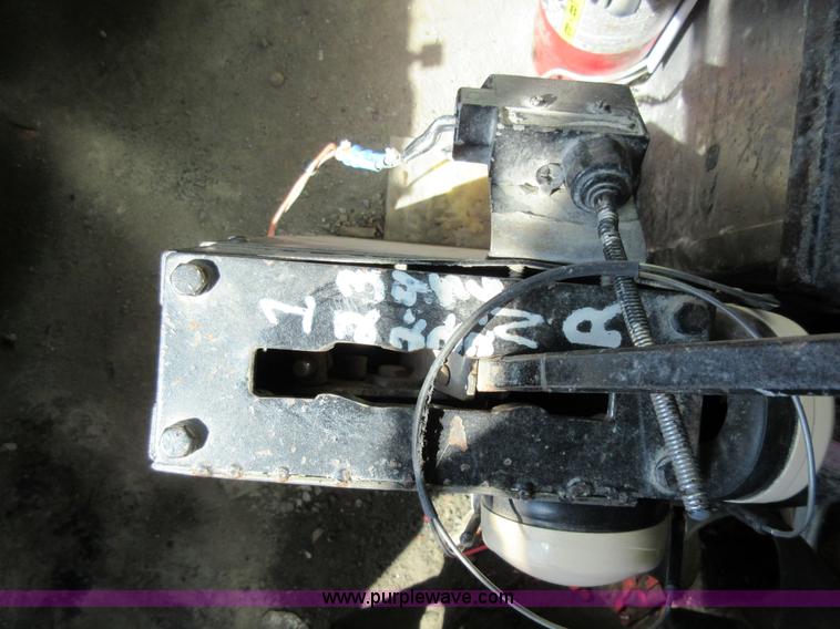 image for item F8383 Euclid R25 haul truck