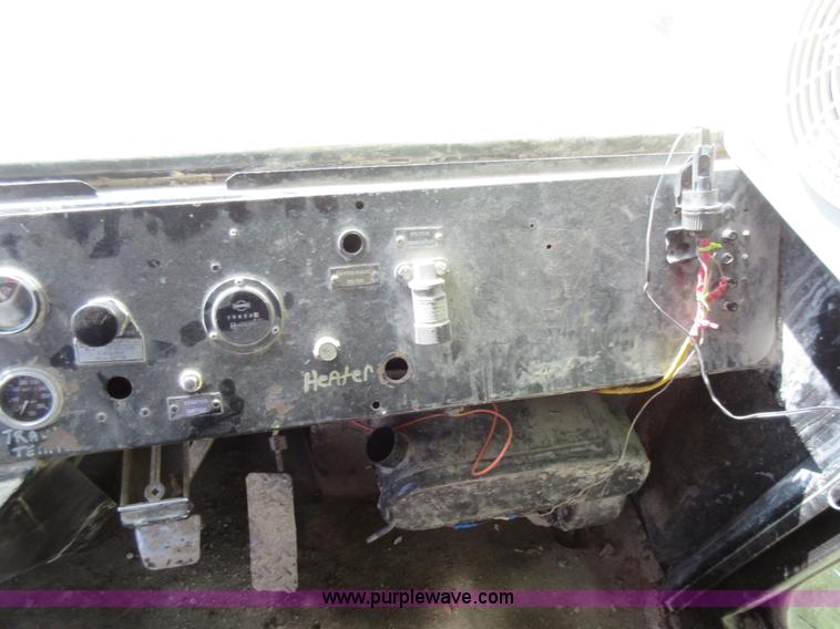 image for item F8383 Euclid R25 haul truck