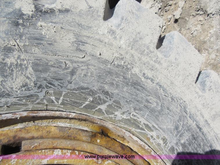 image for item F8385 Trojan 1900 wheel loader