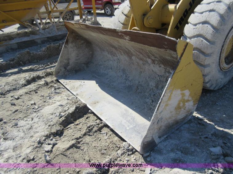 image for item F8385 Trojan 1900 wheel loader