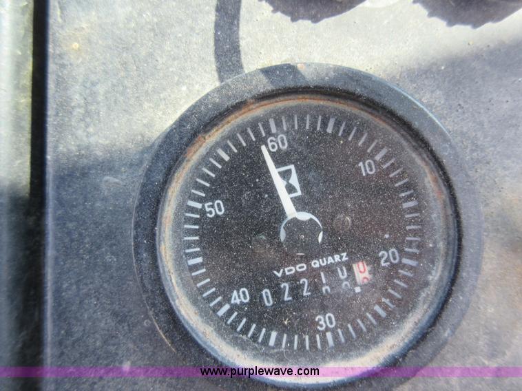 image for item F8385 Trojan 1900 wheel loader