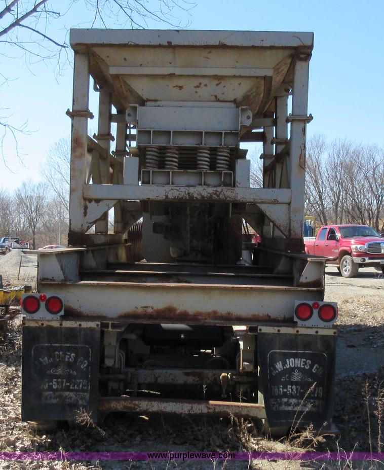 image for item F8388 Pioneer 3850 impact crusher