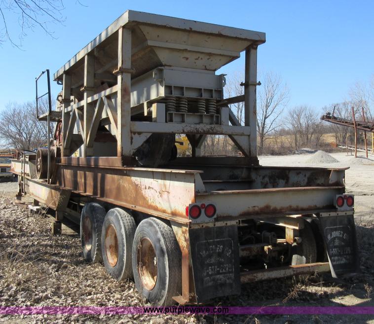 image for item F8388 Pioneer 3850 impact crusher