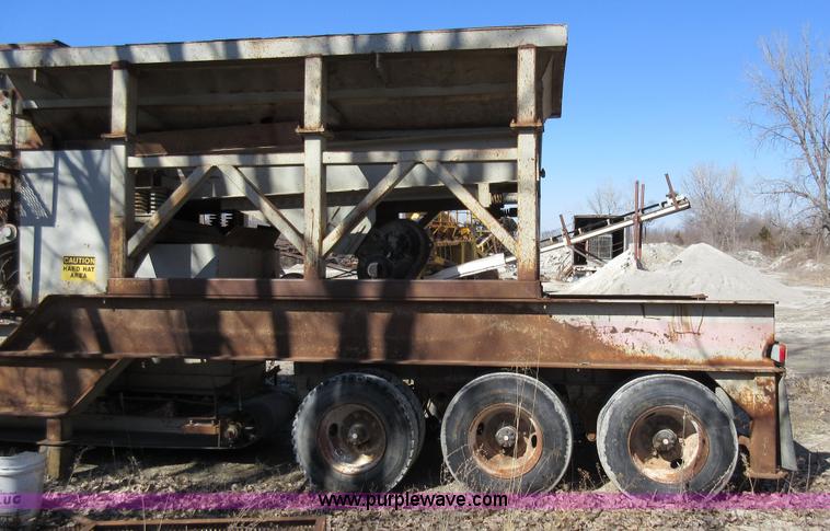 image for item F8388 Pioneer 3850 impact crusher