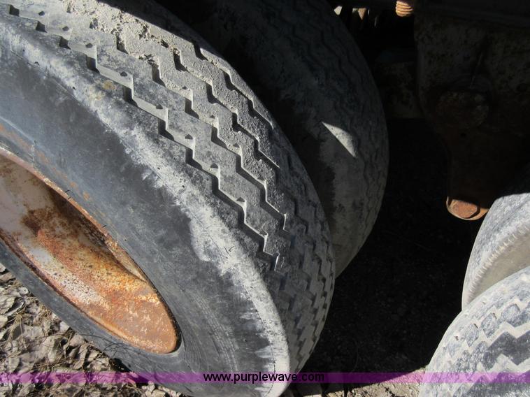 image for item F8388 Pioneer 3850 impact crusher