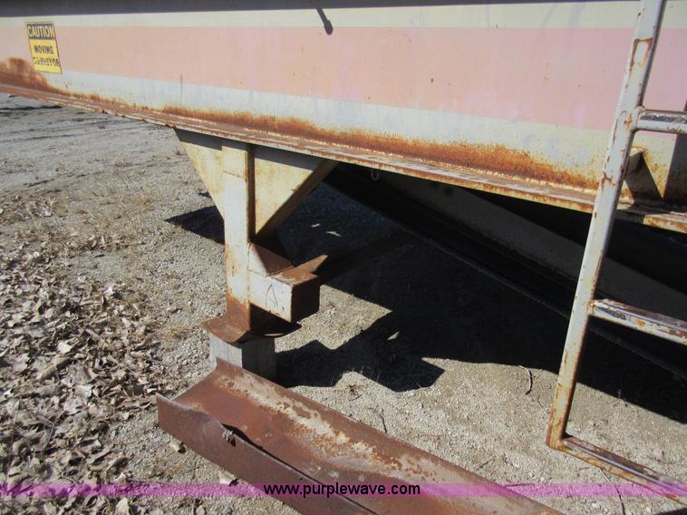 image for item F8388 Pioneer 3850 impact crusher
