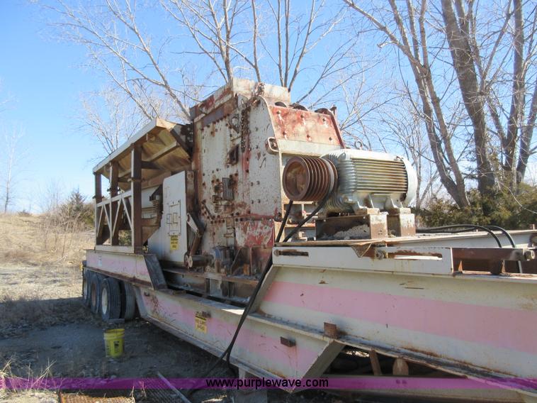 image for item F8388 Pioneer 3850 impact crusher