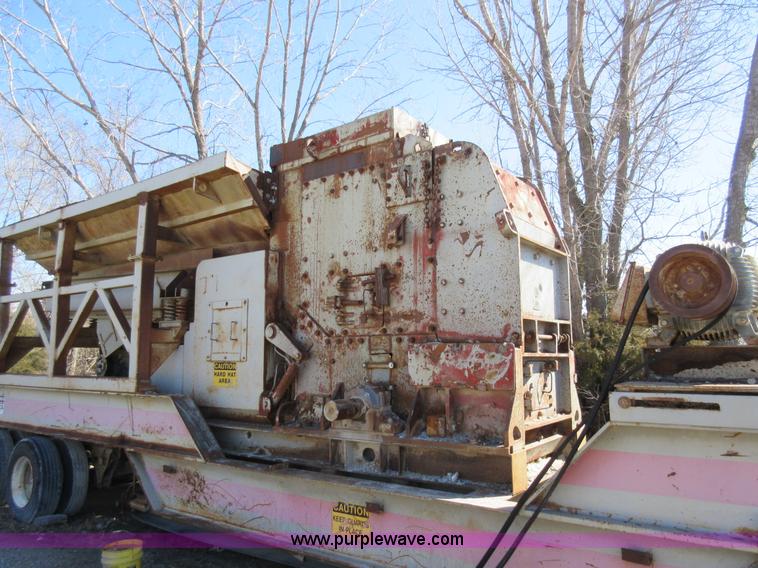 image for item F8388 Pioneer 3850 impact crusher