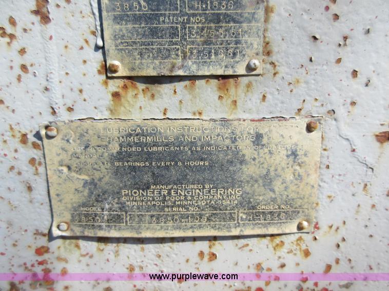 image for item F8388 Pioneer 3850 impact crusher