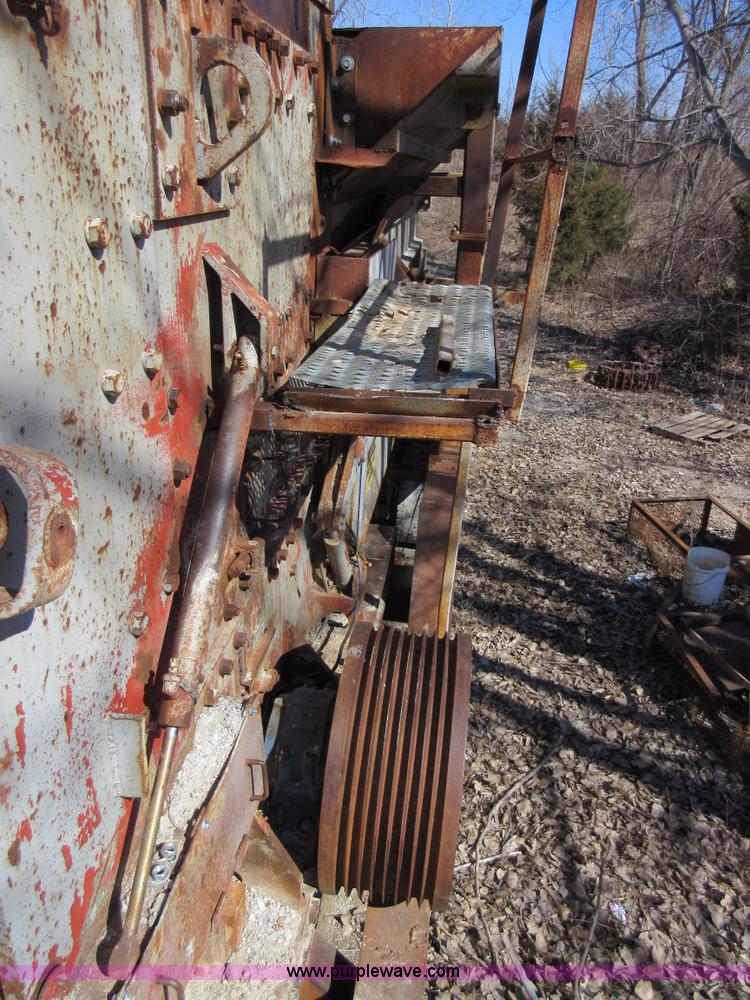 image for item F8388 Pioneer 3850 impact crusher